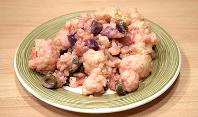 Ensalada de coliflor con salsa de mostaza